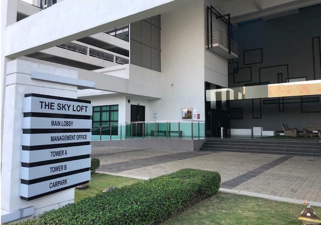 Skyloft Muslim Suite جوهر بهرو المظهر الخارجي الصورة